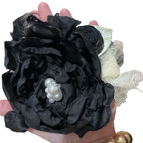 Black ivory and silver one of a kind oversized flower headband bow fascinator - Picture 4 of 6